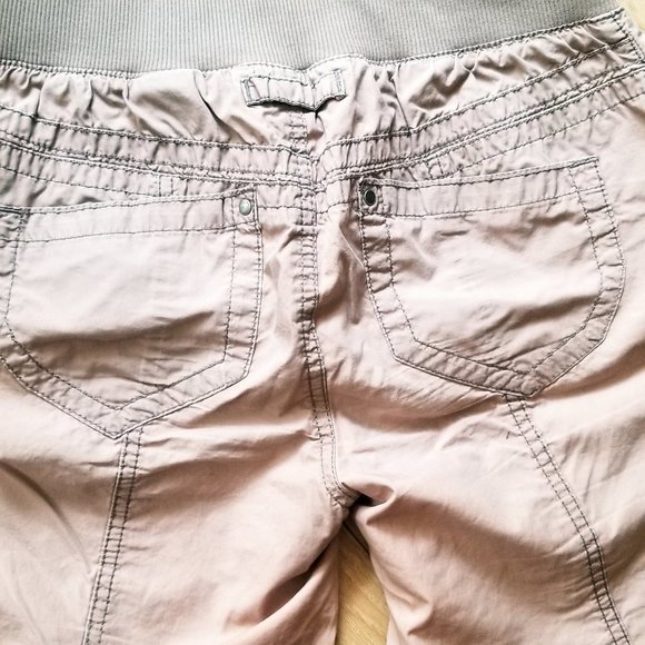 H&M Divided Capri pants size 6 - Picture 4 of 9